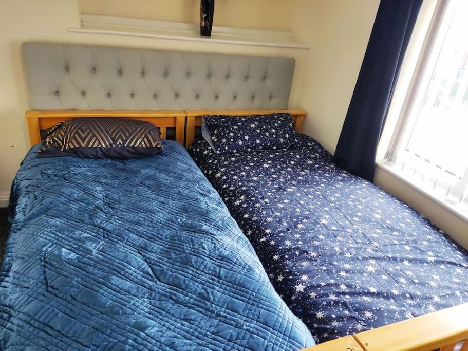 Cheerful 2-Bedroom Home With Off Street Parking Blackpool Dış mekan fotoğraf